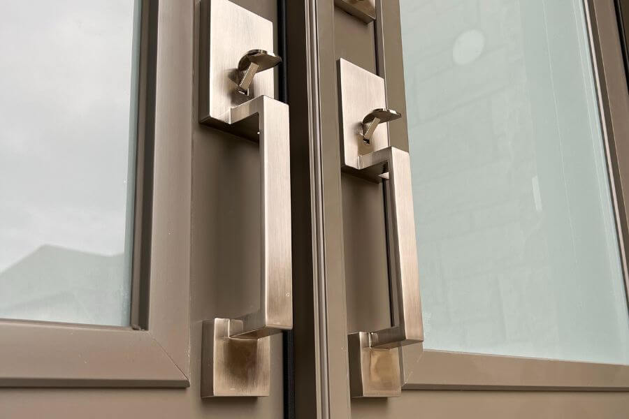what to look for when choosing entry door hardware